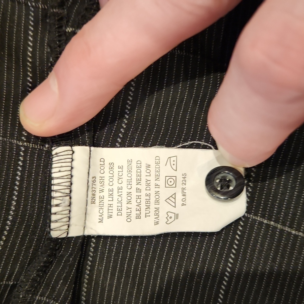 Havanera Co Black & Gray Square Design Button-Up Shirt - Picture 6 of 7